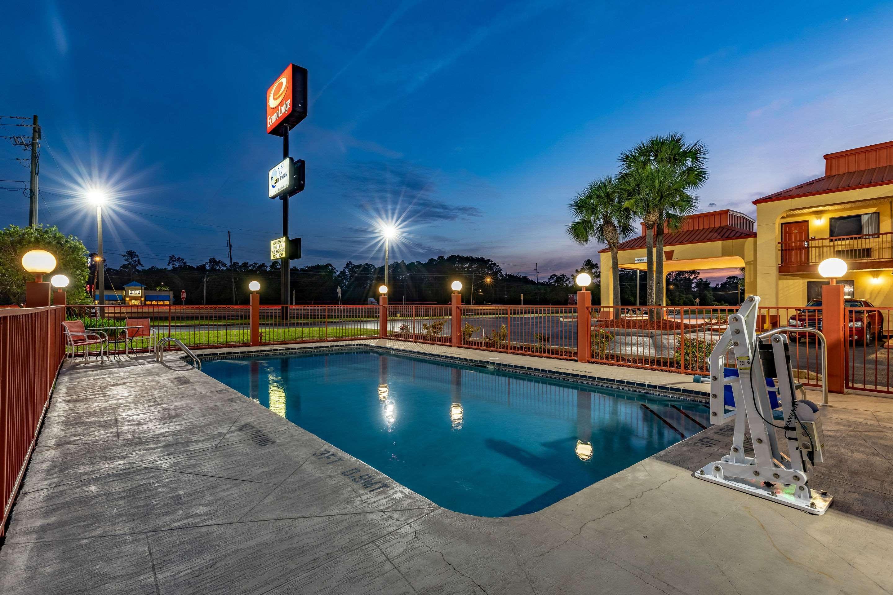 Econo Lodge Kingsland Exteriör bild