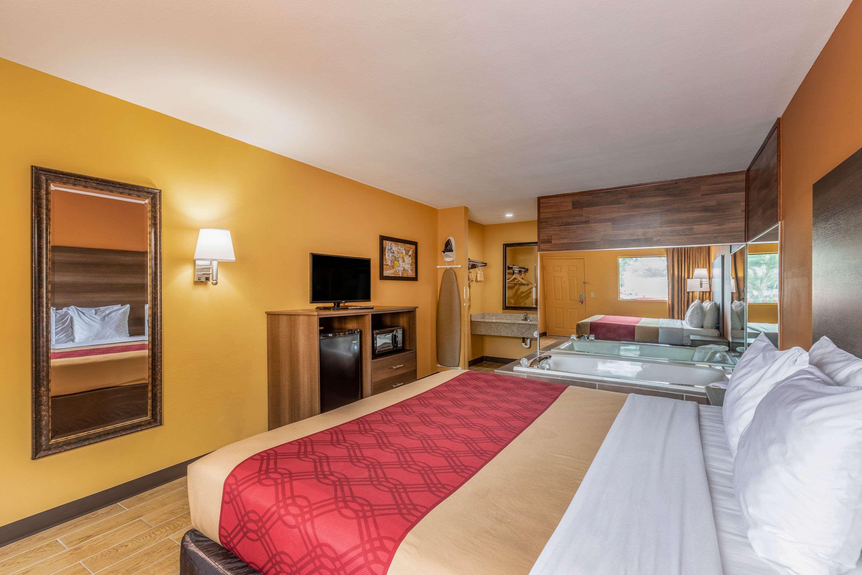 Econo Lodge Kingsland Exteriör bild